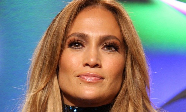 Jennifer_Lopez_at_GLAAD_Media_Awards