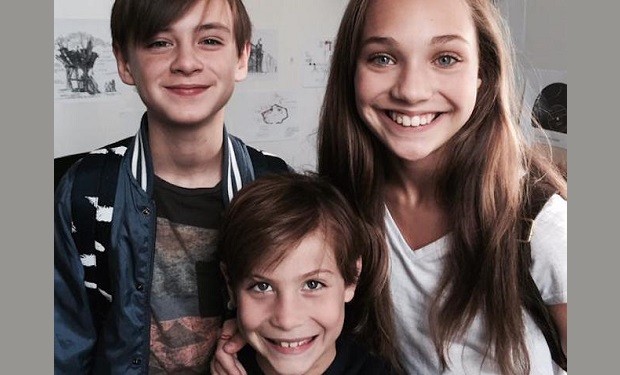 Maddie Ziegler S First Movie The Book Of Henry With Naomi Watts