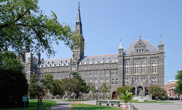 Georgetown_University_entrance