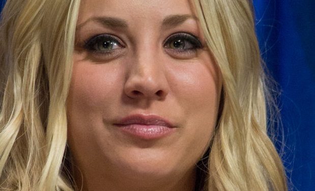 Kaley Cuoco photo By iDominick [CC BY-SA 2.0], via Wikimedia Commons