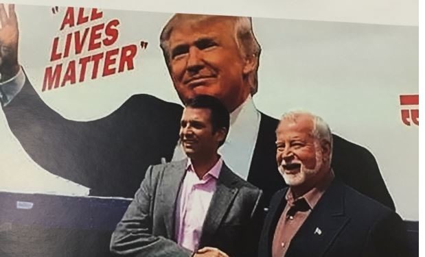 donald_j-_trump_jr-_with_supporter