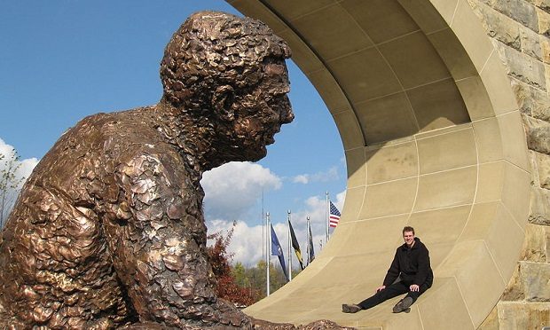 front_of_fred_rogers_monument_pittsburgh