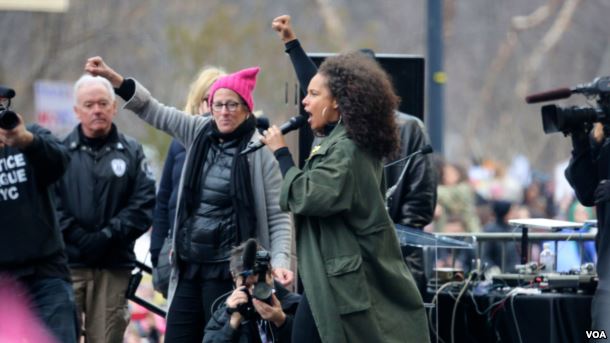 Alicia Keys makeup free protest