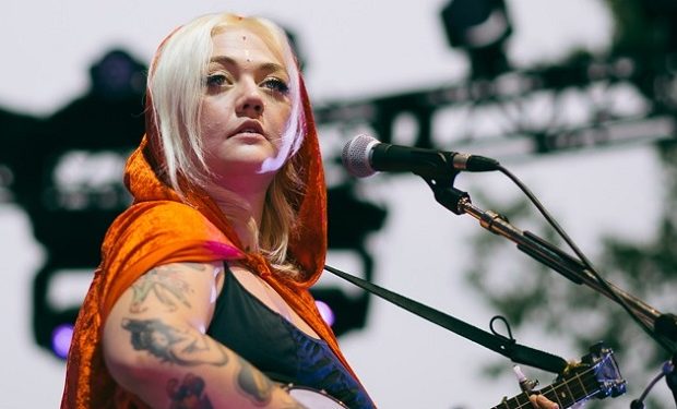 Who Is Singer Elle King on 'Say Yes to the Dress'?