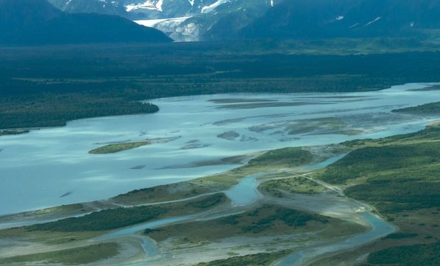 Dry_Bay_and_Alsek_River