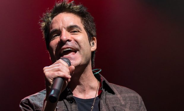 Patrick Monahan of Train