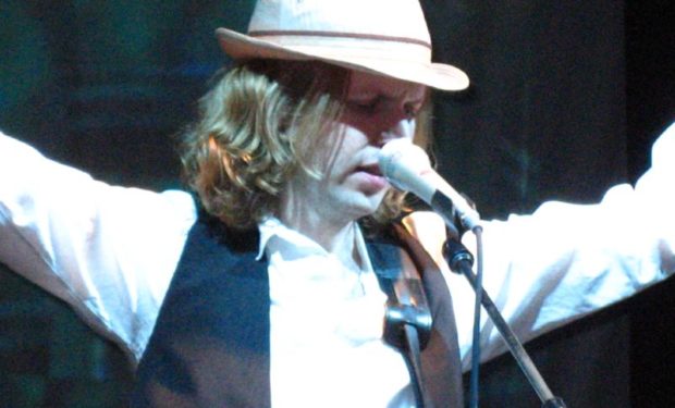 Beck in 2006, before his Tonight Show appearance with Will Ferrell