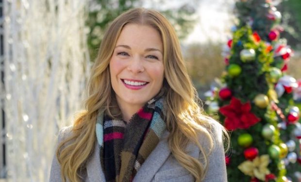 LeAnn Rimes It's Christmas, Eve Hallmark Crown Media