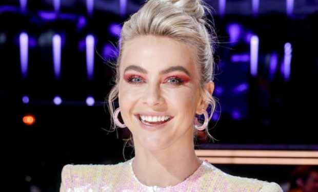 AMERICA'S GOT TALENT -- "Judge Cuts 4" Episode 1411 -- Pictured: Julianne Hough -- (Photo by: Trae Patton/NBC)