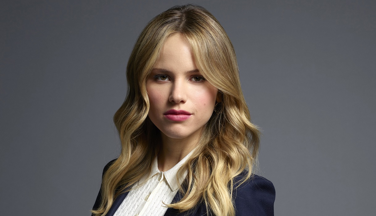 Sage beach halston Halston Sage