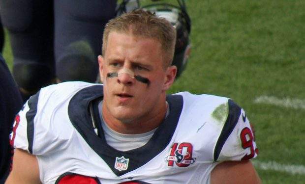 JJ Watt by Jeffrey Beall [CC BY-SA 3.0], via Wikimedia Commons