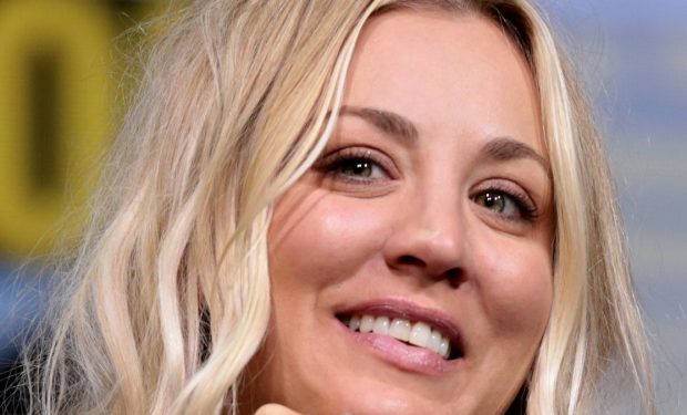 Kaley Cuoco’s Younger Sister Wears Skin Tight Crop Top, Starting Fitspo ...