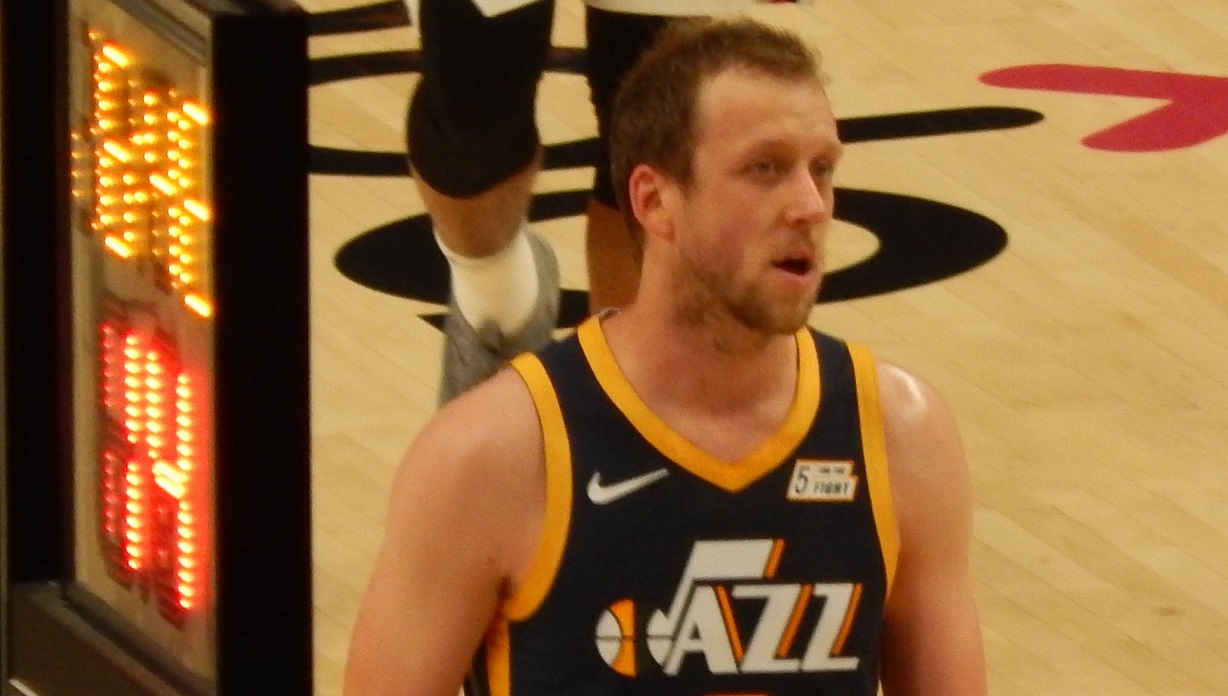 Utah Jazz Joe Ingles Gorgeous 5 10 Wife Flaunts Bikinis Before Retirement