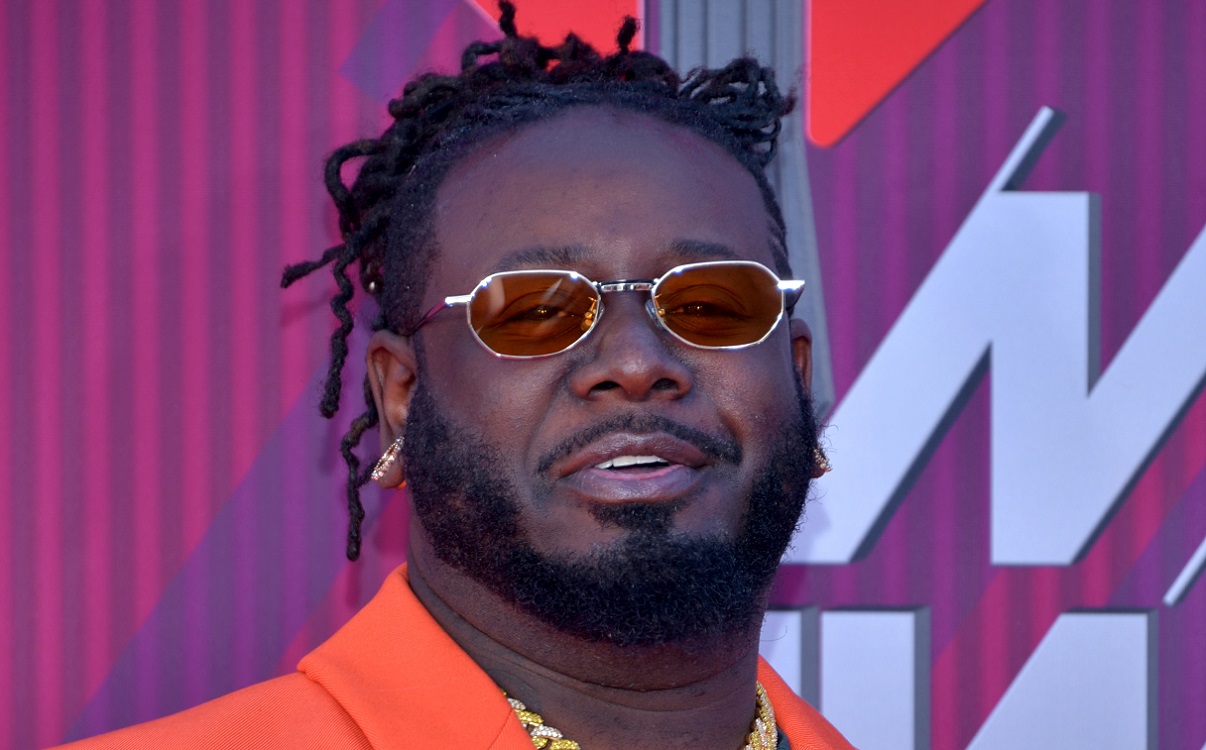 T pain. T-Pain американский певец. Pain из Америки. Шоу голос t Pain в жёлтой шапке. T Pain smile.