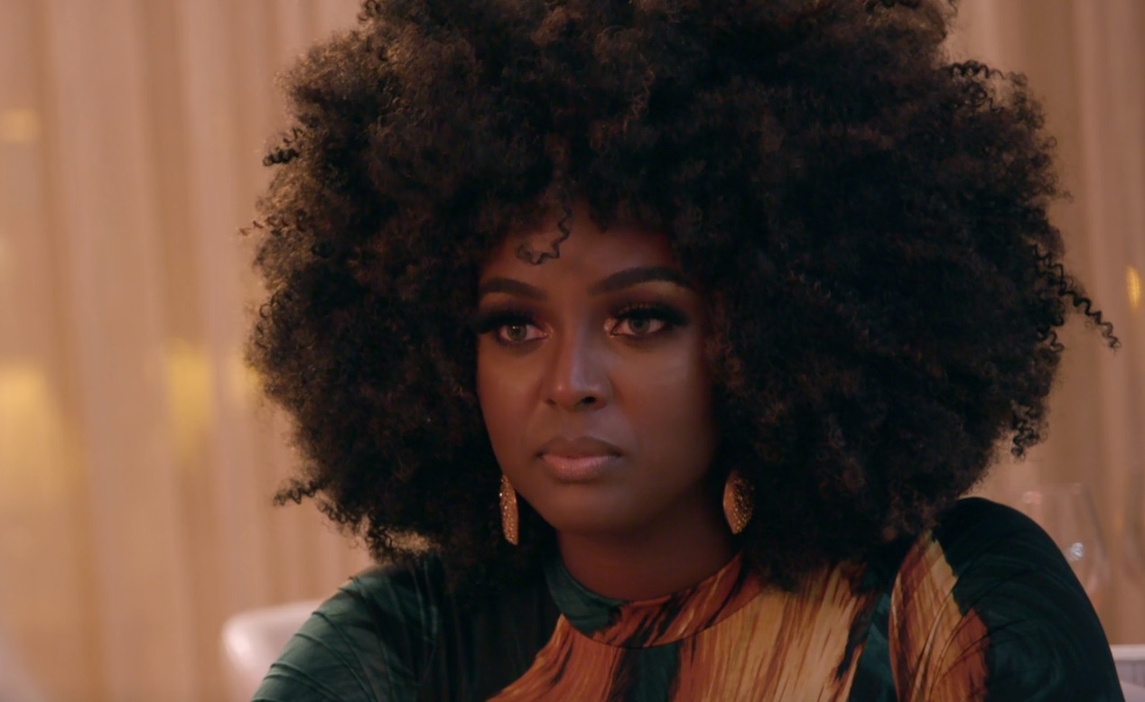 La negra перевод. Амара ла негра (Amara la negra). Мать Yass. I'M Amara 80-90. Amara West Video.