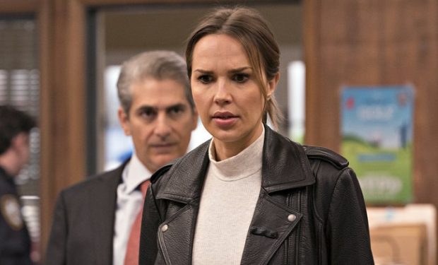 LINCOLN RHYME: HUNT FOR THE BONE COLLECTOR -- "What Lies Beneath" Episode 104 -- Pictured: (l-r) Michael Imperioli as Detective Mike Sellitto, Arielle Kebbel as Officer Amelia Sachs -- (Photo by: Barbara Nitke/NBC)