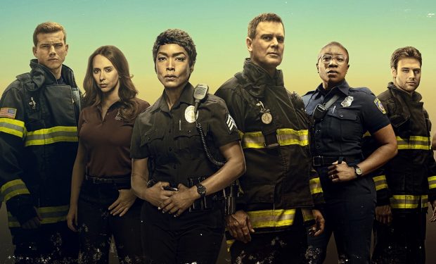 9-1-1: The two-night season premiere of 9-1-1 begins Sunday, Sept. 23 (8:00-9:00 PM ET/live in all time zones) on FOX, immediately following the NFL ON FOX doubleheader. Night Two airs Monday, Sept. 24 (9:00-10:00 PM ET/PT), in its regular time period. Pictured (L-R): Rockmond Dunbar, Oliver Stark, Jennifer Love Hewitt, Angela Bassett, Peter Krause, Aisha Hinds, Ryan Guzman, and Kenneth Choi. CR: Mathieu Young/ FOX. © 2018 FOX Broadcasting.