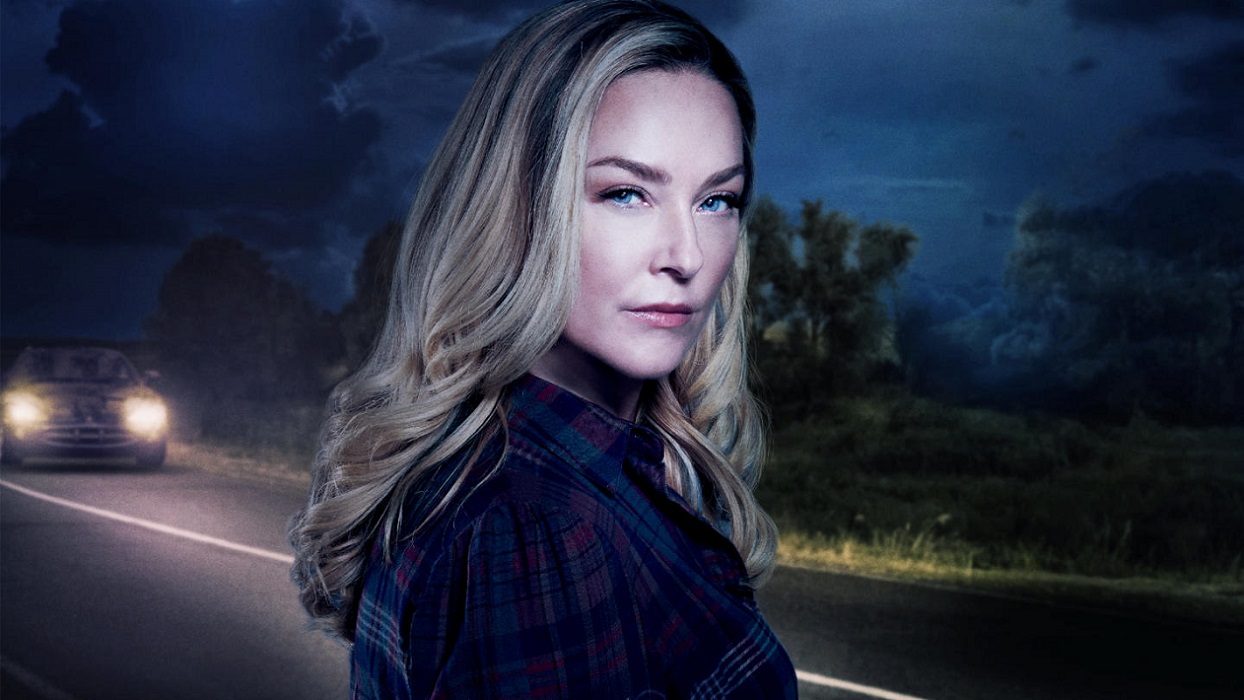 Why Law & Order's Elisabeth Rohm Is Obsessed With Serial Killers