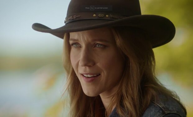 Jessy Schram in Country at Heart Hallmark