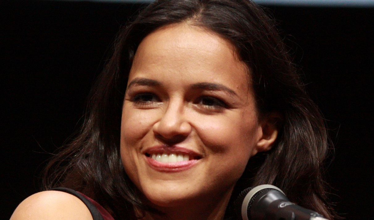 Michelle Rodriguez Is Looking Plump: “So This Is Plastic Surgery, Huh?”