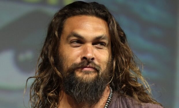 Jason Momoa Rocks “Dirty Pink” Sneakers With Baggy Camo Pants, “Omg ...