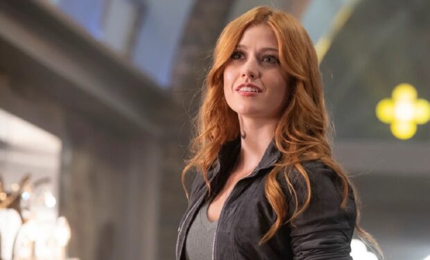 Kat McNamara on Shadowhunters Kat McNamara, Shadowhunters Ben Mark Holzberg/Freeform