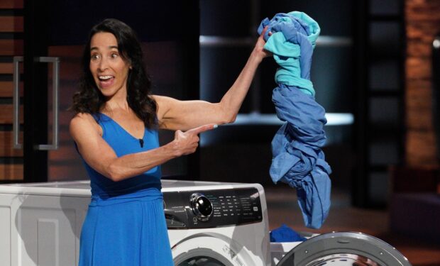 The Wad-Free Sheet Detangler From Shark Tank Is on