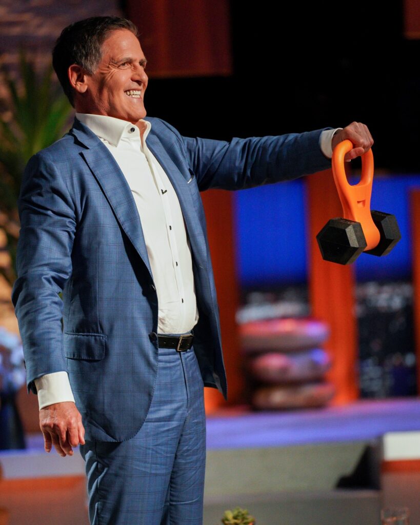 Mark Cuban works out with Kettle Gryps on Shark Tank