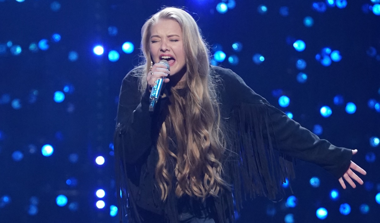 ‘American Idol’ Ryleigh Madison Makes Showstoppers, Rocks Black Fringe