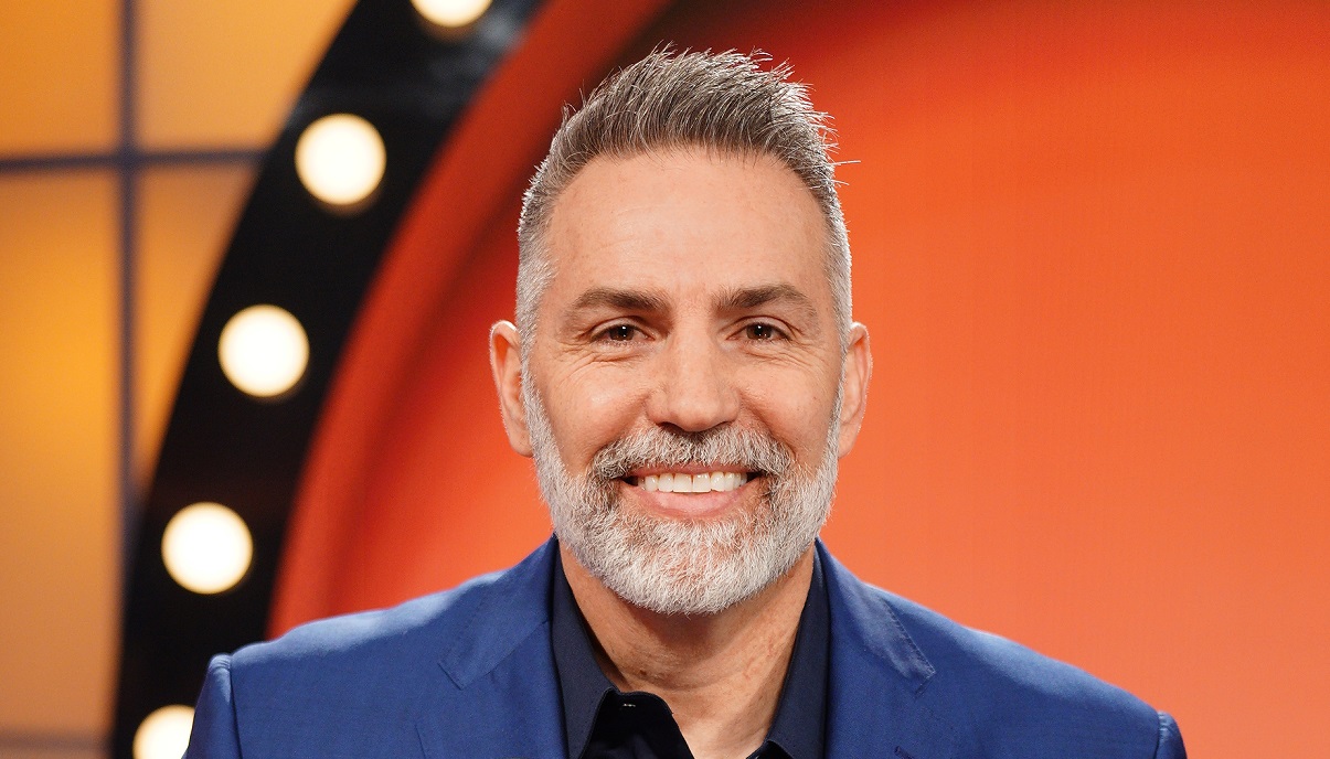 Kurt Warner vs. Orel Hershiser on Celebrity Family Feud!, Celebrity Family  Feud, Kurt Warner, It's #KurtWarner vs. #OrelHershiser on  #CelebrityFamilyFeud! 🏈😲⚾️ #SteveHarvey, By Family Feud