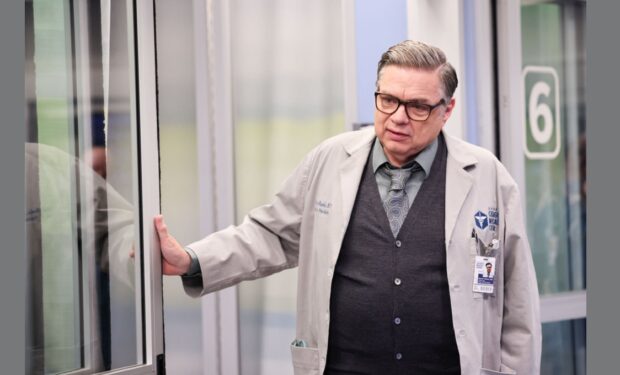 Oliver Platt Chicago Med