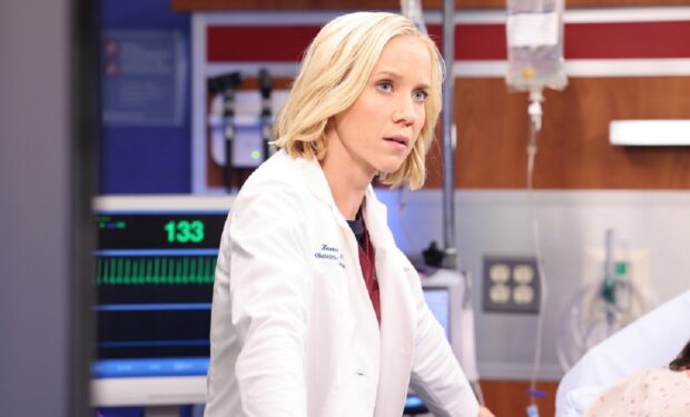 Jessy Schram on Chicago med