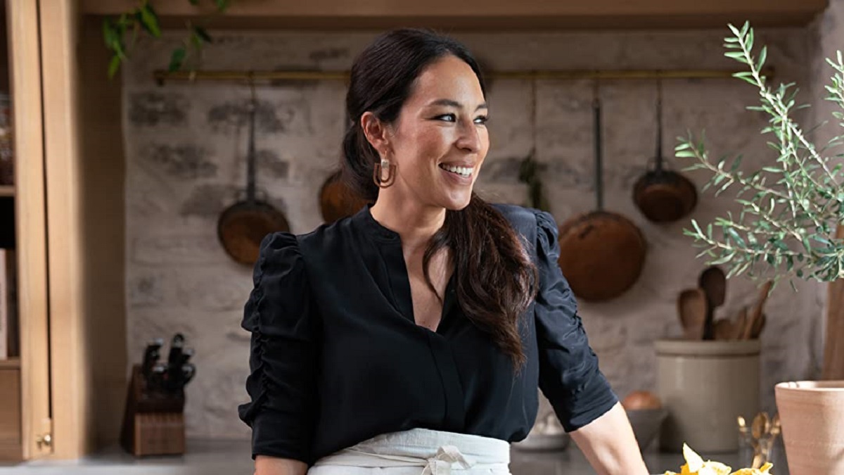 Joanna Gaines “Living More Freely” Stories Hitting Nerve With Married ...