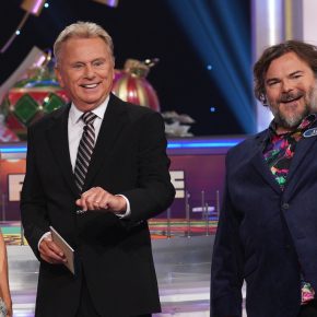 Pat Sajak Schools Chef Curtis Stone on Celebrity Wheel of Fortune
